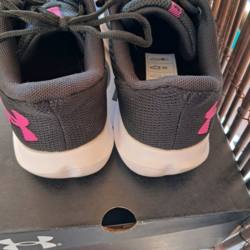 Under Armour athletic shoes like new, size 39, black pink