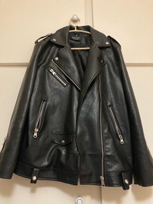 Τζάκετ Stradivarius oversized Νο Μ μαύρο σαν καινούργιο