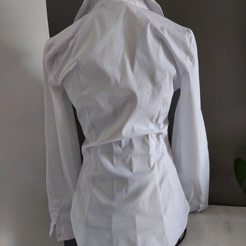 Zara women's white fitted shirt small like new