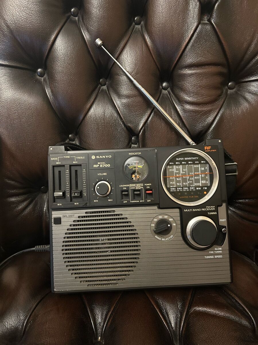 Sanyo RP 8700 vintage multiband radio used - € 80,00 - Vendora.cy