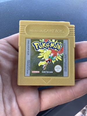Nintendo Pokemon Gold Game Boy Color cartridge used