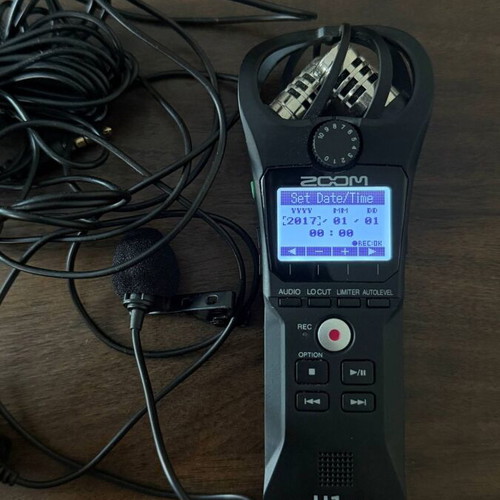 Zoom H1n and Boya BY-M1 lavalier microphone kit like new
