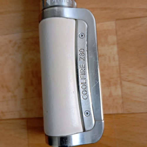 Electric cigarette used, like new, good working condition