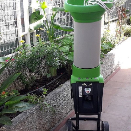 Viking GE 250 electric branch shredder used