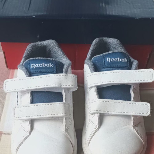 Reebok Boys' Athletic Shoes No 23.5 Like New
