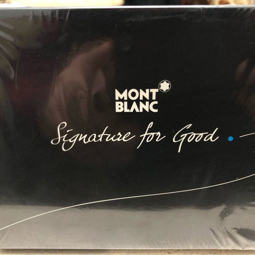 Montblanc Meisterstück UNICEF 4cc wallet new, black