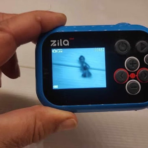 Zila Kids Camera like new Blue