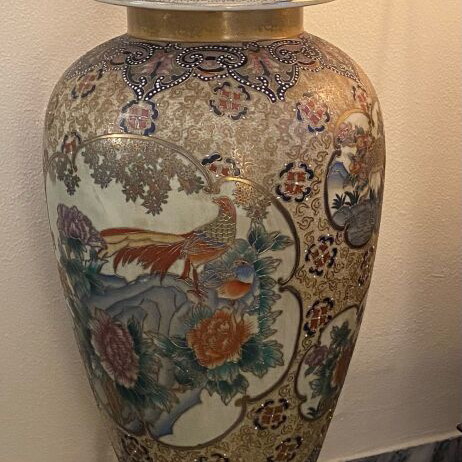 Satsuma Original decorative floor vase like new