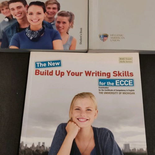 English books used, pack of 4, with notes