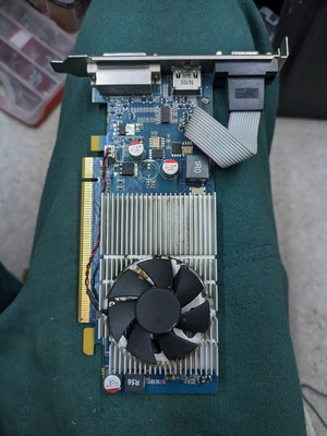 Nvidia Geforce 315 512MB DDR3 like new