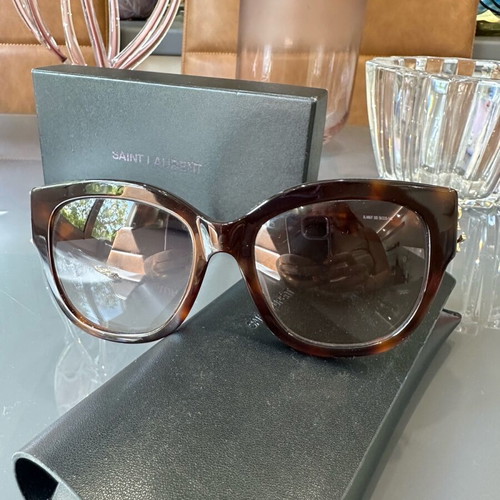 Yves Saint Laurent sunglasses like new, brown