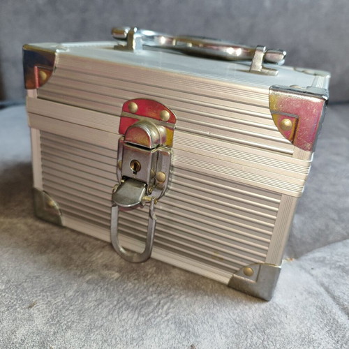 Mini aluminum jewelry box with mirror and key