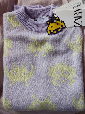 Zara Space Invaders Taito Retro game sweater limited edition Small like new