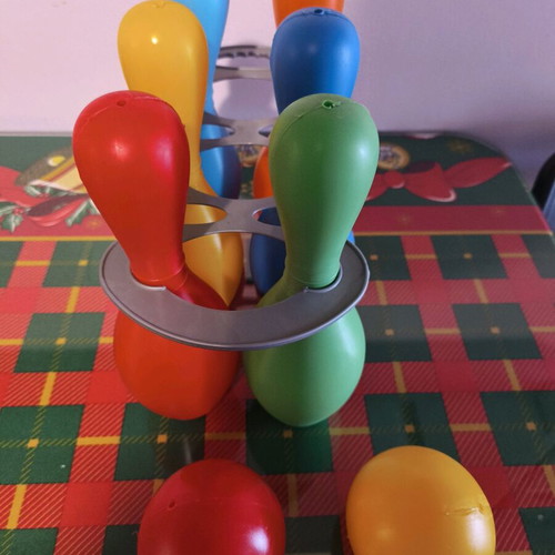 Children's Bowling Set with 6 Pins and 2 Balls like new