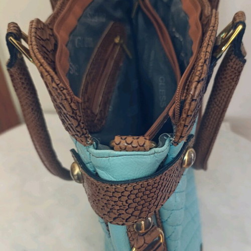 Guess handbag like new, brown and turquoise