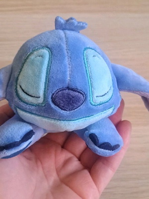 Disney Snuglets Squeezy Stitch plush keychain 9cm like new