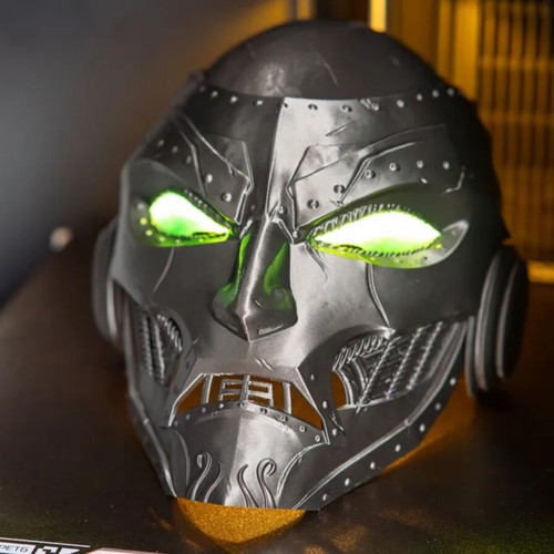 Dr Doom Mask new, printed