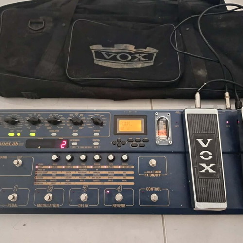 Vox Tonelab SE multi-effects pedal like new