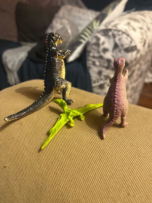 Dinosaur figures used, 1990