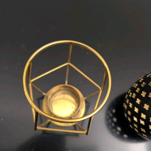Decorative tealight holders like new, gold and black set of 2