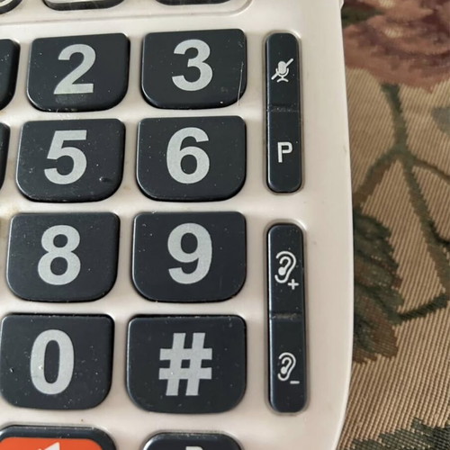 Alcatel landline phone like new, easy to use for seniors