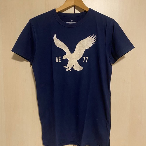 American Eagle cotton t-shirts like new, grey and navy blue set of two