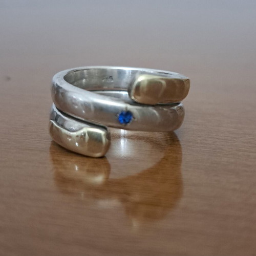 Ring silver 950 and gold 585 with blue precious stone like new