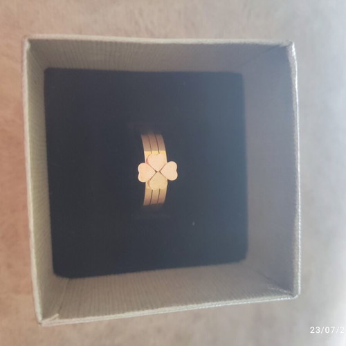 Ring with Four-Leaf Clover Design New, Pink Gold Tone