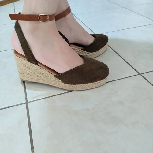 Alta Moda espadrilles platforms heels khaki size 37 like new