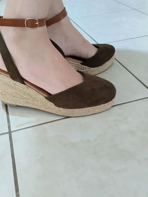 Alta Moda espadrilles platforms heels khaki size 37 like new