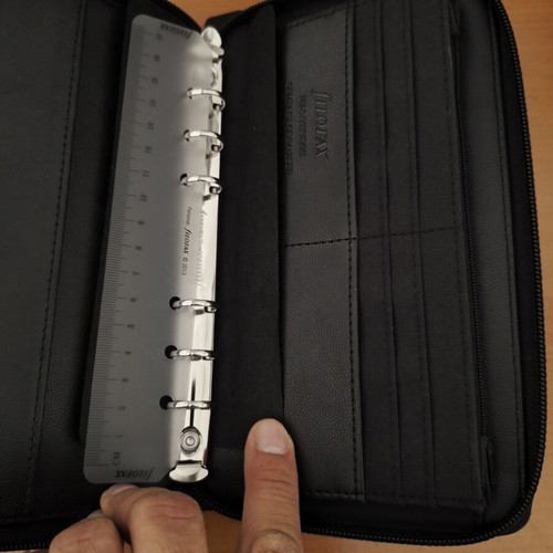 Men's organizer wallet with zipper and bracelet gift like new, black
