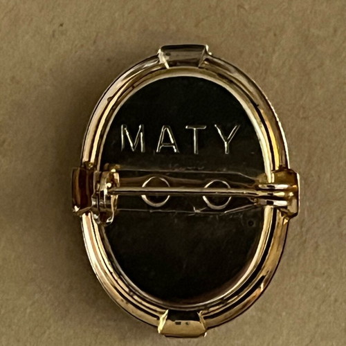 Maty vintage cameo pin used, orange and gold colors