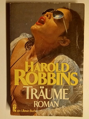 Träume by Harold Robbins like new, pocket size, in German