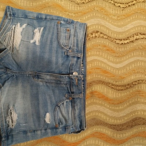 Τζιν σορτσάκι γυναικείο American Eagle μεταχειρισμένο, σαν καινούργιο