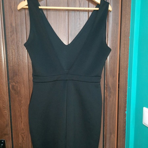 Stradivarius women's dress L like new, black, elastic with open back