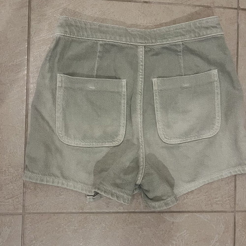 Zara green khaki shorts skirt like new, size XS