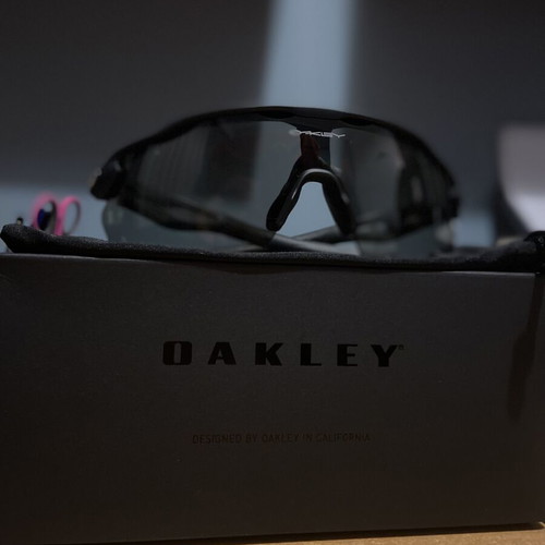 Oakley sunglasses new, black