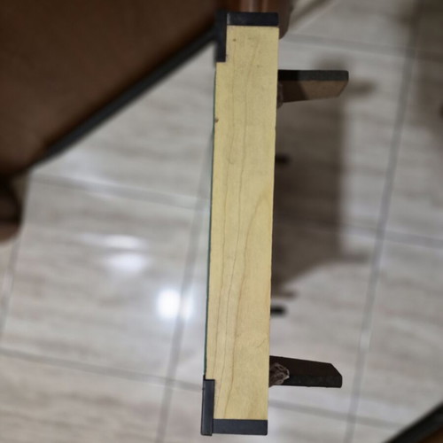Mini pool table used, missing 1 ball