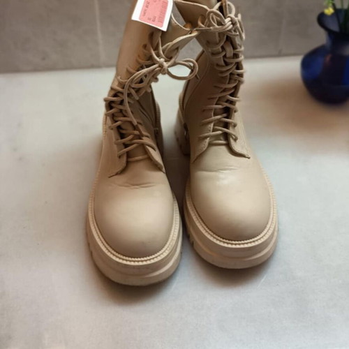 Bozikis Arvilakia boots new, beige, size 38