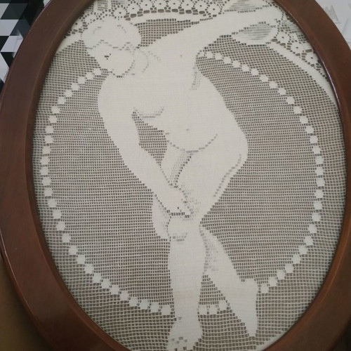 Knitted frame used, height 45cm and width 35cm