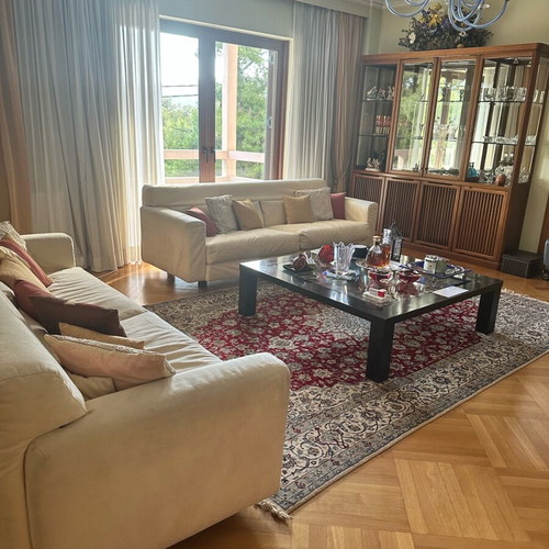 Italian Deloudis three-seater sofas and 130x130 table like new