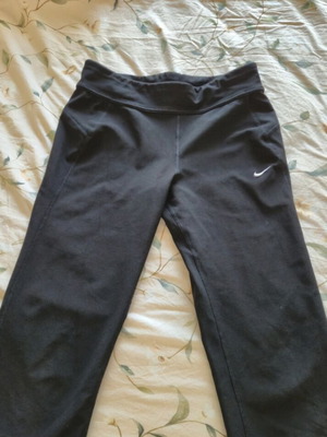 Nike capri used, black leggings size S