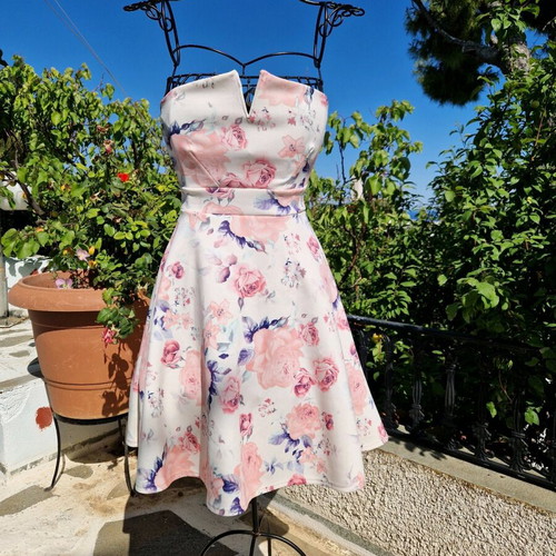 Floral strapless dress like new, Blue Vanilla, size Small