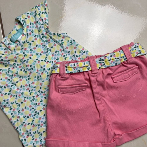 Obaibi set for 6-month-old girl like new, blouse and pink shorts