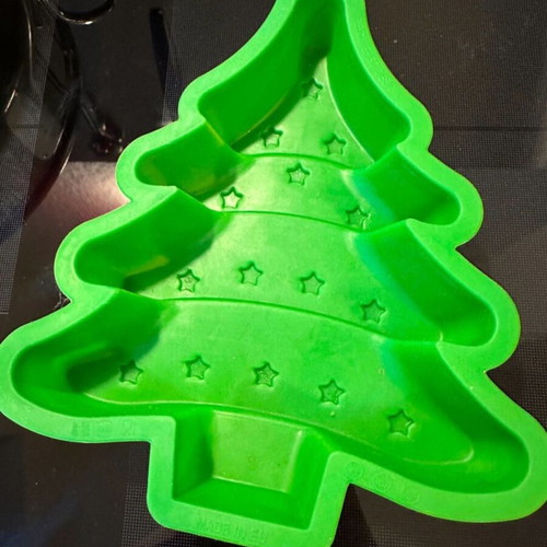 Lurch Silicone Christmas Tree Mold like new