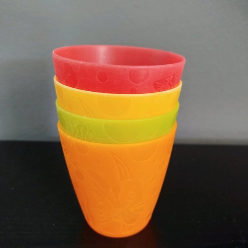 Munchkin kids cups like new, set of 4
