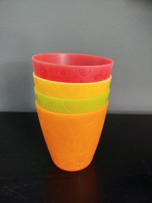 Munchkin kids cups like new, set of 4
