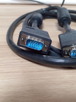 VGA cable 2919 E176952 AWM 30V 15-pin male like new