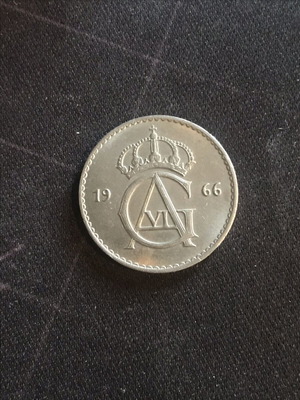 Sweden 50 Ore Coin 1966 like new
