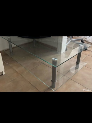 Τραπέζι γυάλινο σαν καινούργιο